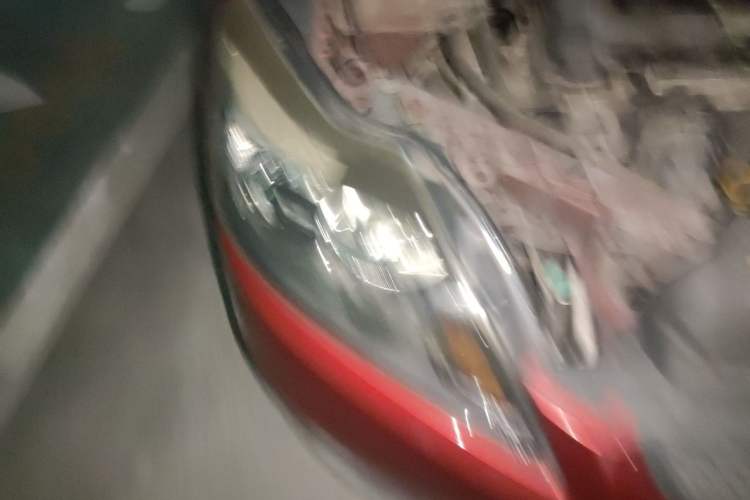 Used Ford Focus 2013 Hatchback Classic 1.8L Manual Base Model Right Front Headlight