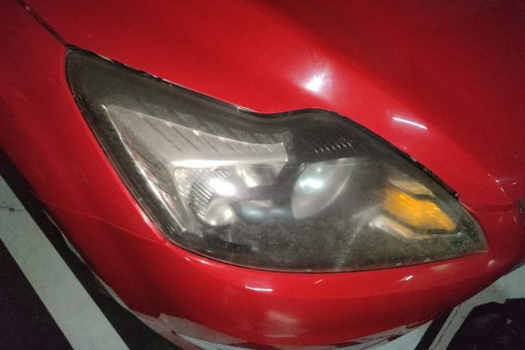 Used Ford Focus 2013 Hatchback Classic 1.8L Manual Base Model Right Front Headlight