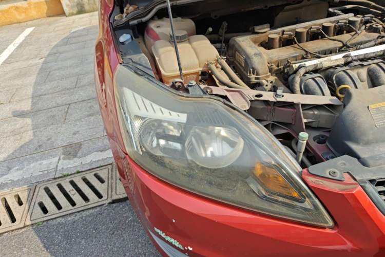 Used Ford Focus 2013 Hatchback Classic 1.8L Automatic Base Model Right Front Headlight