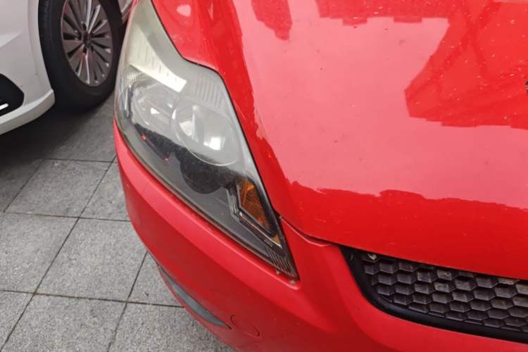 Used Ford Focus 2013 Hatchback Classic 1.8L Automatic Millionth Anniversary Edition Right Front Headlight