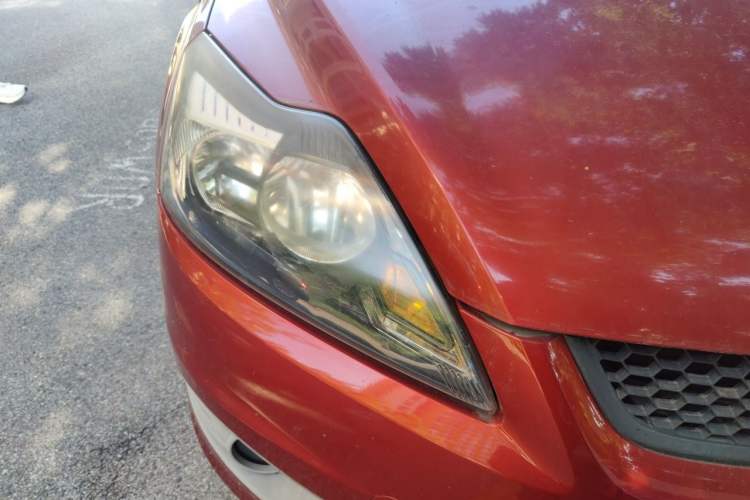 Used Ford Focus 2013 Hatchback Classic 1.8L Automatic Base Model Right Front Headlight