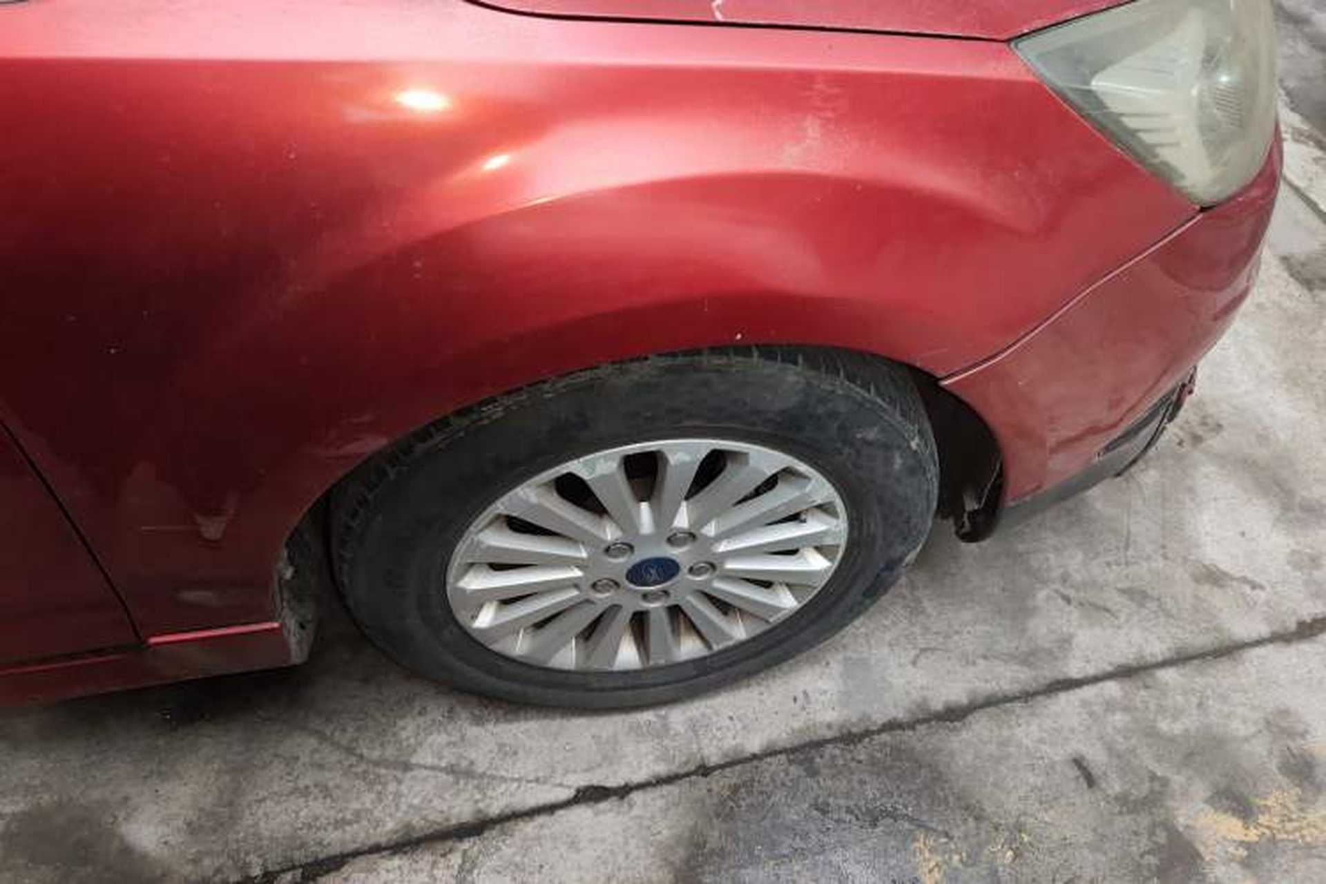 Used Ford Focus 2013 Hatchback Classic 1.8L Automatic Fashion Edition Right Front Wheel Hub