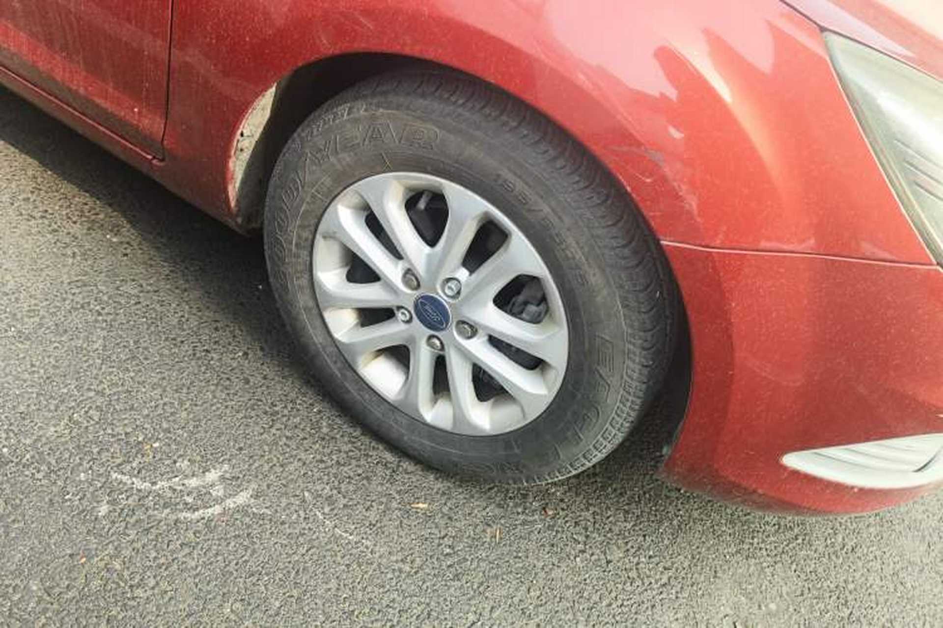 Used Ford Focus 2013 Hatchback Classic 1.8L Manual Base Model Right Front Wheel Hub
