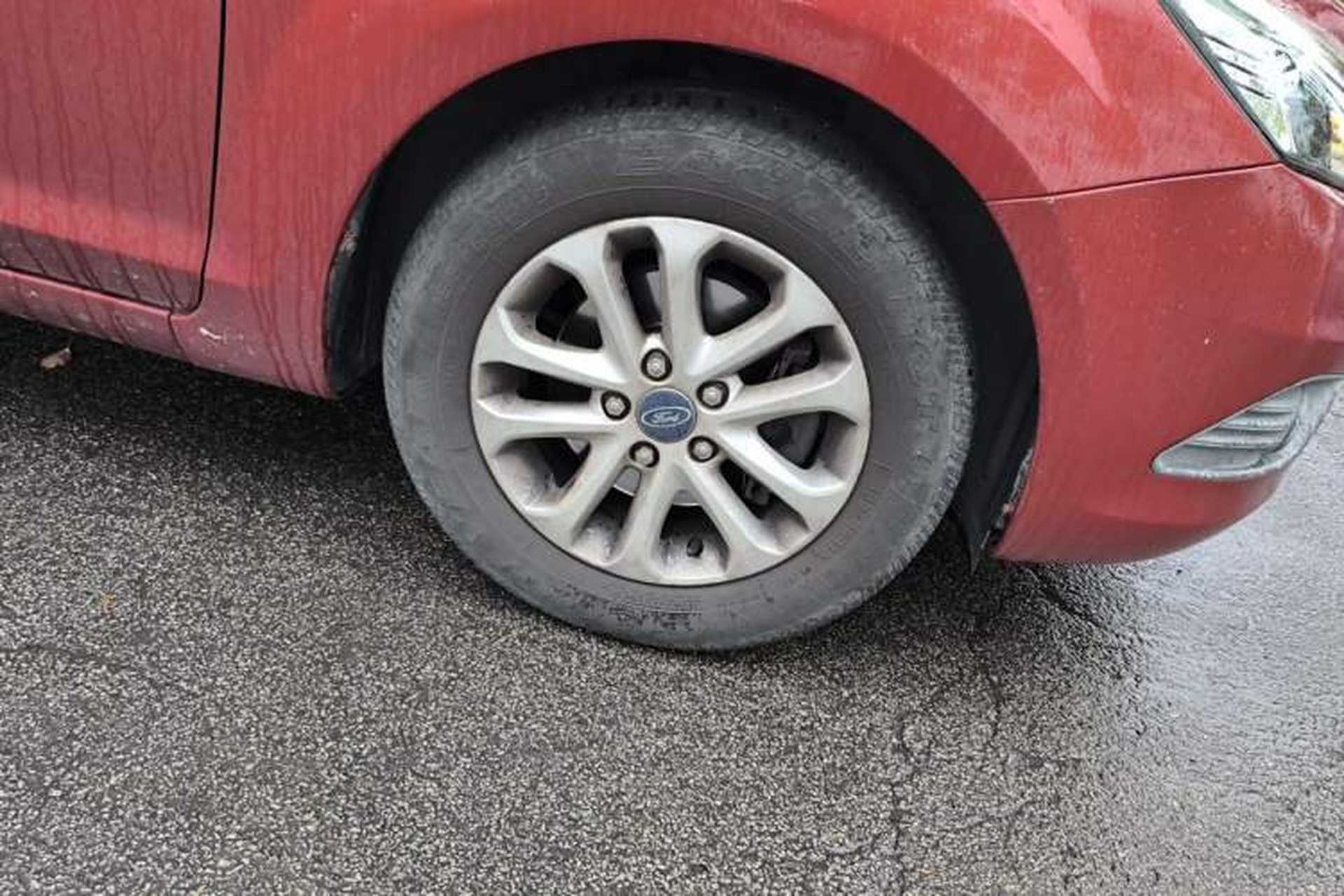 Used Ford Focus 2013 Hatchback Classic 1.8L Manual Base Model Right Front Wheel Hub