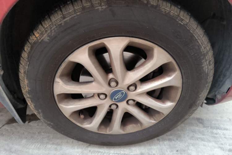 Used Ford Focus 2013 Hatchback Classic 1.8L Manual Millionth Anniversary Edition Right Front Wheel Hub