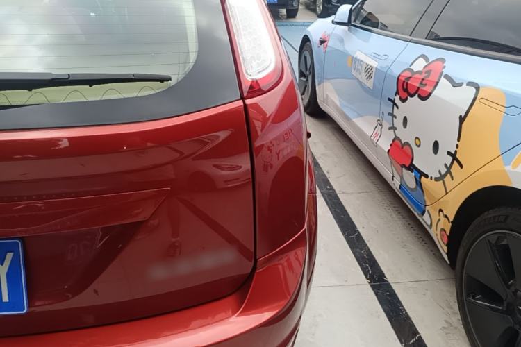 Used Ford Focus 2013 Hatchback Classic 1.8L Manual Fashion Edition Right Rear Taillight