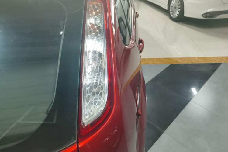 Used Ford Focus 2013 Hatchback Classic 1.8L Automatic Base Model Right Rear Taillight