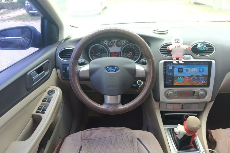 Used Ford Focus 2013 Sedan Classic 1.8L Manual Fashion Edition Steering Wheel