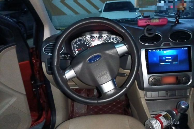Used Ford Focus 2013 Hatchback Classic 1.8L Manual Fashion Edition Steering Wheel