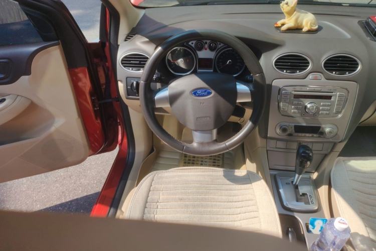 Used Ford Focus 2013 Hatchback Classic 1.8L Automatic Fashion Edition Steering Wheel