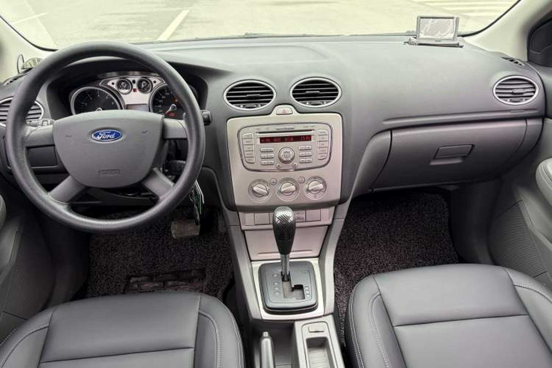 Used Ford Focus 2013 Hatchback Classic 1.8L Automatic Base Model Steering Wheel