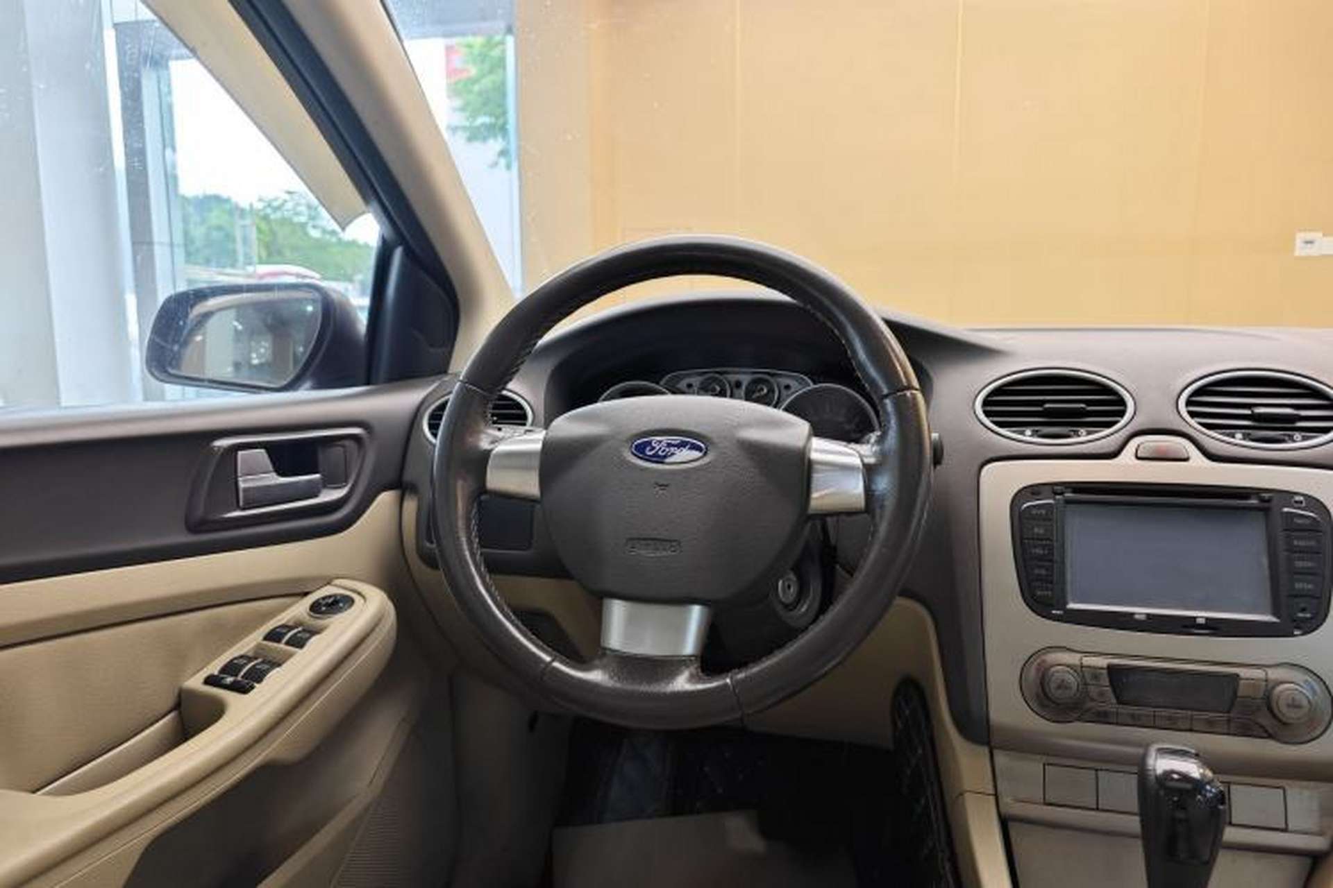 Used Ford Focus 2013 Sedan Classic 1.8L Automatic Fashion Edition Steering Wheel