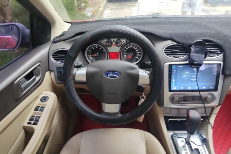 Used Ford Focus 2013 Hatchback Classic 1.8L Automatic Fashion Edition Steering Wheel