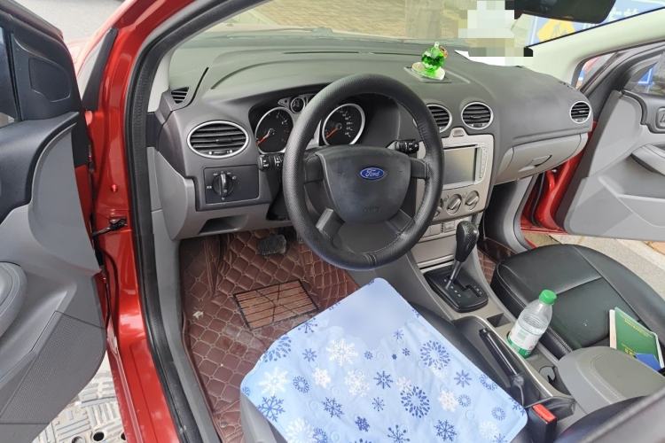 Used Ford Focus 2013 Hatchback Classic 1.8L Automatic Millionth Anniversary Edition Steering Wheel