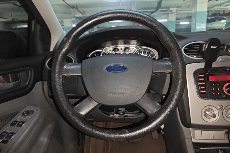 Used Ford Focus 2013 Hatchback Classic 1.8L Automatic Base Model Steering Wheel