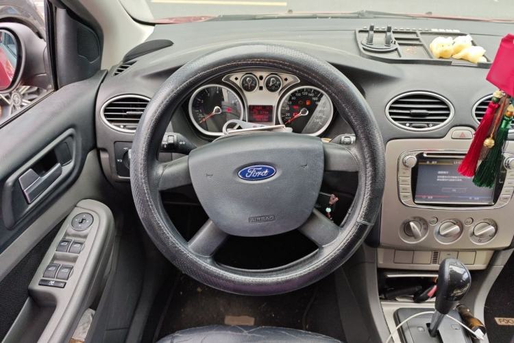 Used Ford Focus 2013 Hatchback Classic 1.8L Automatic Base Model Steering Wheel