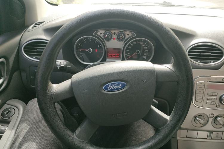 Used Ford Focus 2013 Hatchback Classic 1.8L Manual Base Model Steering Wheel