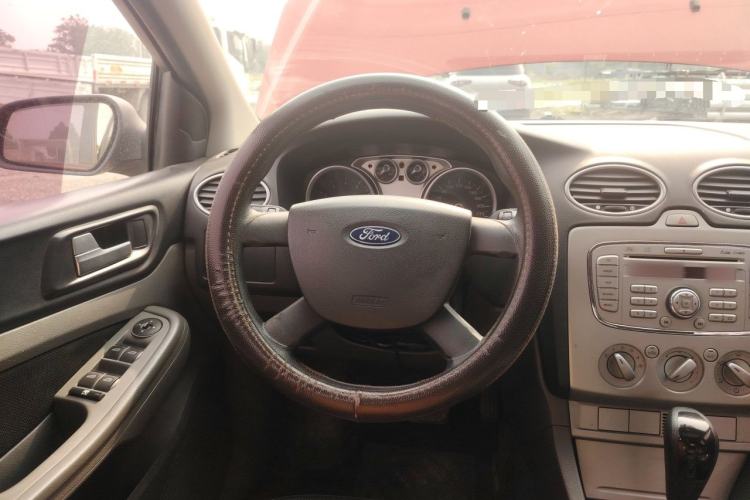 Used Ford Focus 2013 Hatchback Classic 1.8L Automatic Millionth Anniversary Edition Steering Wheel