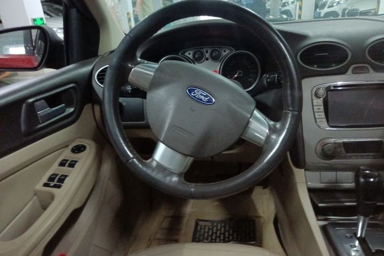 Used Ford Focus 2013 Hatchback Classic 1.8L Automatic Fashion Edition Steering Wheel