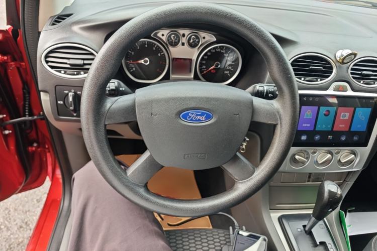 Used Ford Focus 2013 Hatchback Classic 1.8L Automatic Base Model Steering Wheel