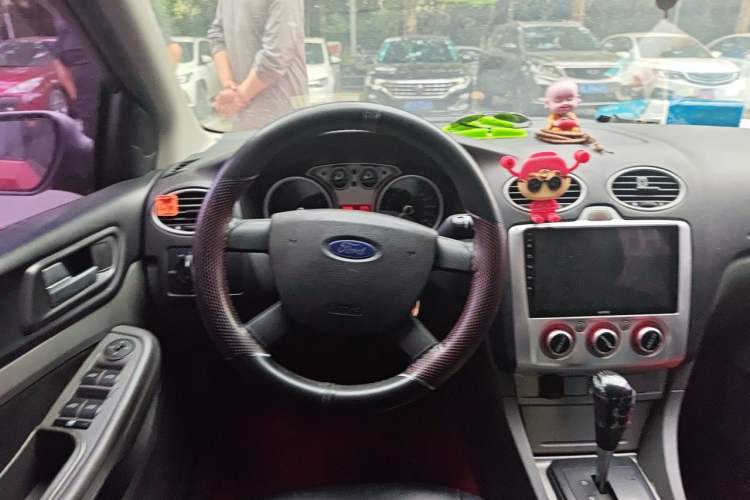 Used Ford Focus 2013 Hatchback Classic 1.8L Automatic Millionth Anniversary Edition Steering Wheel