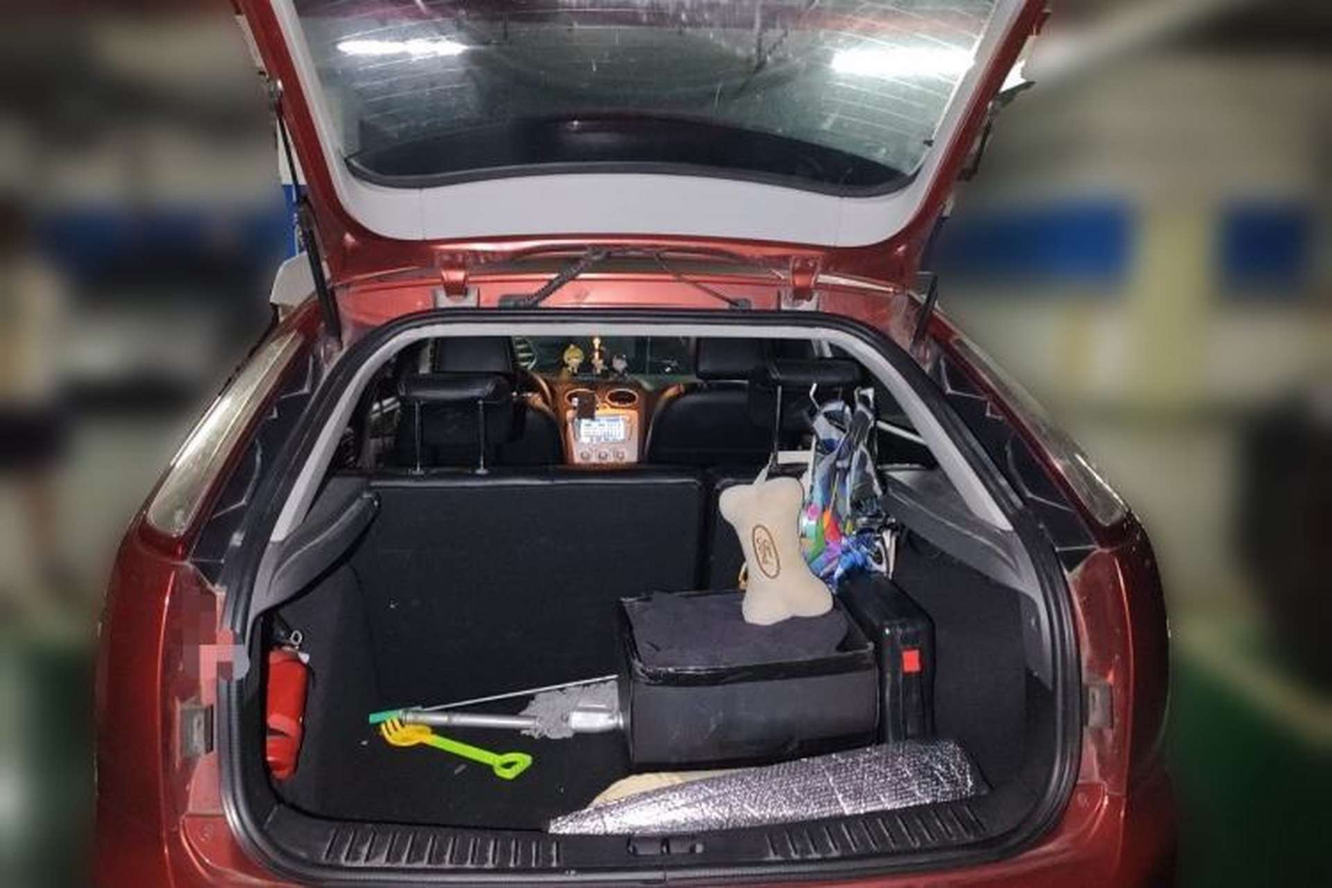 Used Ford Focus 2013 Hatchback Classic 1.8L Automatic Base Model Trunk