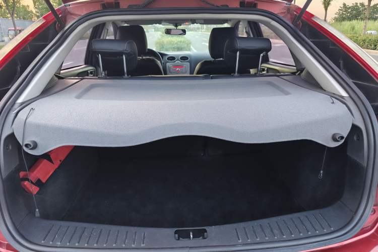 Used Ford Focus 2013 Hatchback Classic 1.8L Automatic Base Model Trunk