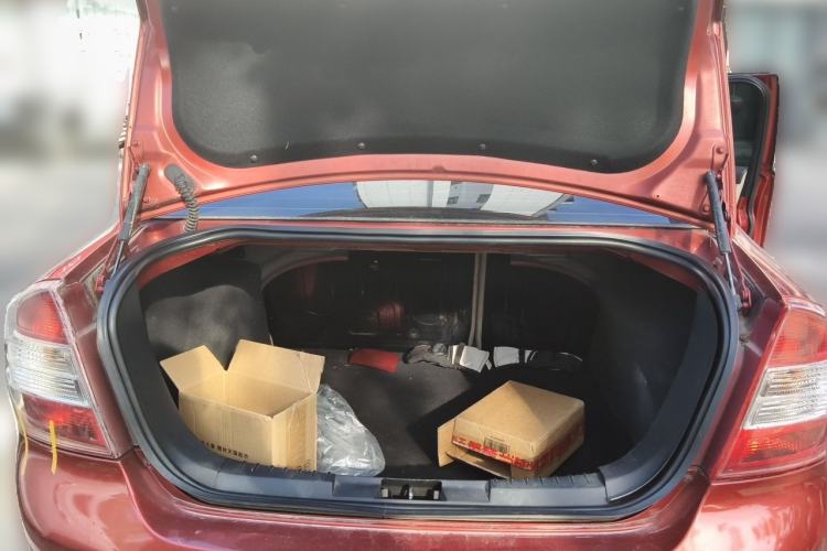 Used Ford Focus 2013 Sedan Classic 1.8L Automatic Fashion Edition Trunk