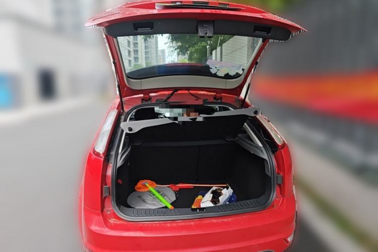 Used Ford Focus 2013 Hatchback Classic 1.8L Automatic Base Model Trunk