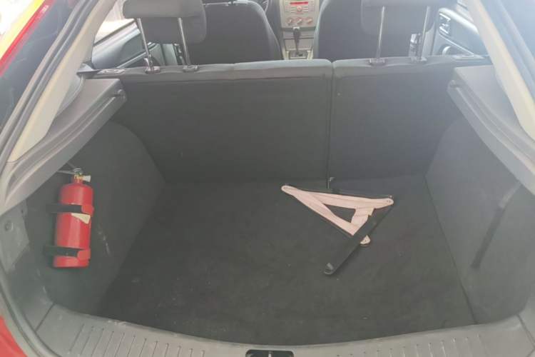 Used Ford Focus 2013 Hatchback Classic 1.8L Automatic Base Model Trunk