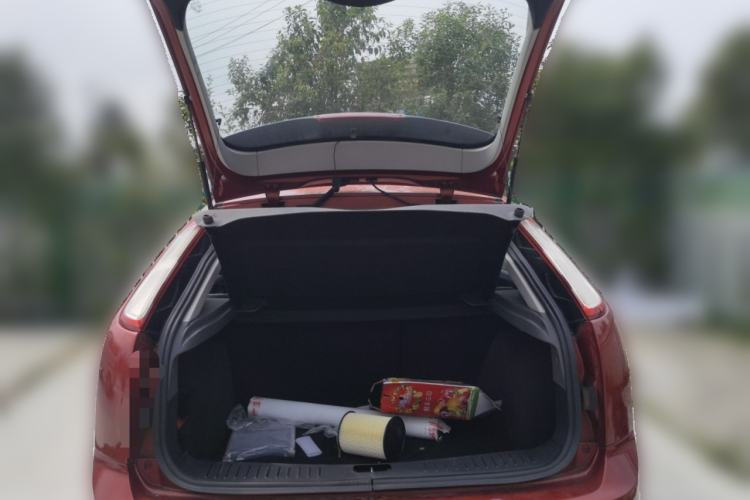 Used Ford Focus 2013 Hatchback Classic 1.8L Manual Base Model Trunk