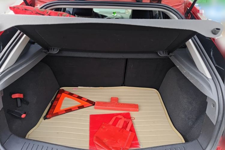 Used Ford Focus 2013 Hatchback Classic 1.8L Automatic Millionth Anniversary Edition Trunk