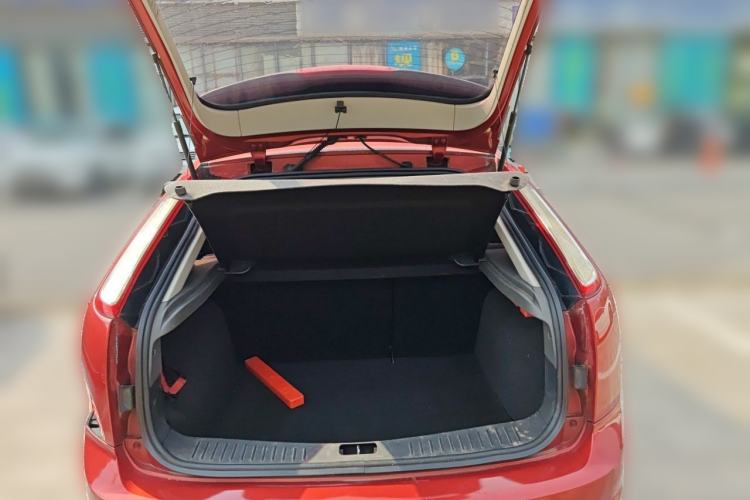 Used Ford Focus 2013 Hatchback Classic 1.8L Automatic Base Model Trunk