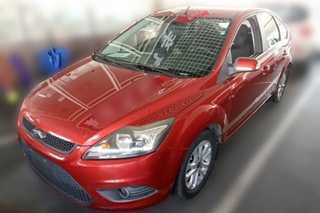 Ojetý Ford Focus 2013 Hatchback Classic 1.8L Automatic Base Model