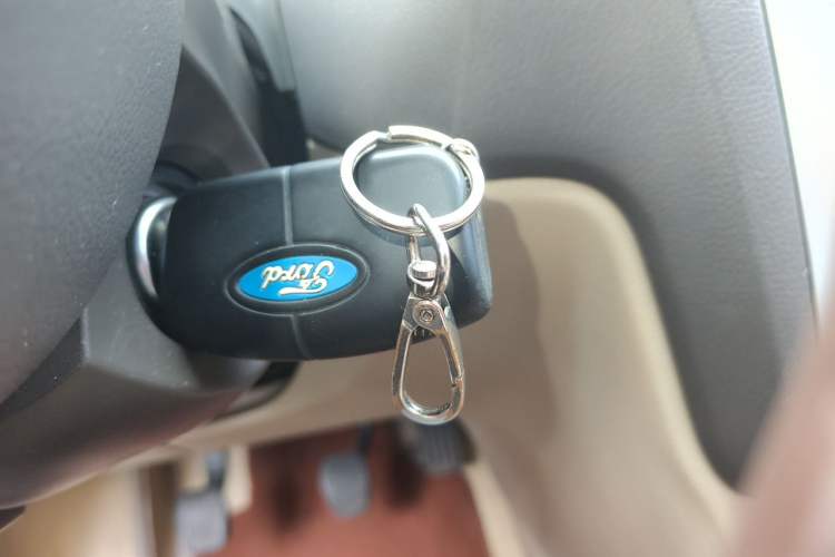 Used Ford Focus 2013 Sedan Classic 1.8L Manual Fashion Edition Vehicle Key