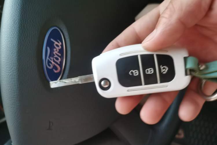 Used Ford Focus 2013 Hatchback Classic 1.8L Automatic Base Model Vehicle Key