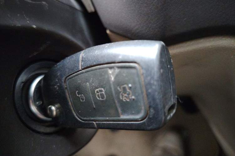 Used Ford Focus 2013 Hatchback Classic 1.8L Manual Fashion Edition Vehicle Key