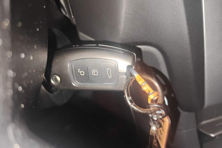 Used Ford Focus 2013 Hatchback Classic 1.8L Automatic Base Model Vehicle Key