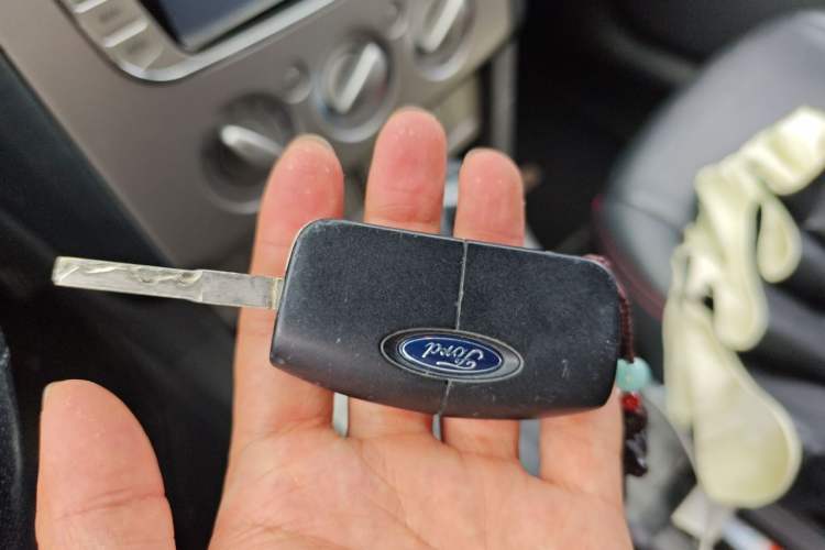 Used Ford Focus 2013 Hatchback Classic 1.8L Automatic Base Model Vehicle Key
