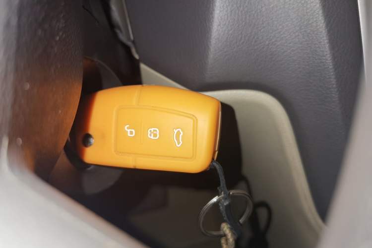 Used Ford Focus 2013 Sedan Classic 1.8L Automatic Base Model Vehicle Key