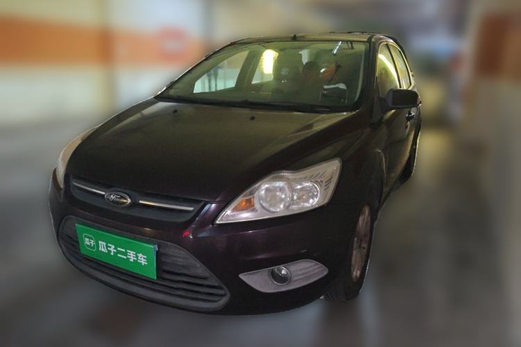 Used Ford Focus 2013 Sedan Classic 1.8L Manual Base Model Guazi used car, China used car export, Used car for sale, Used cars, Cheapest cars for sale
