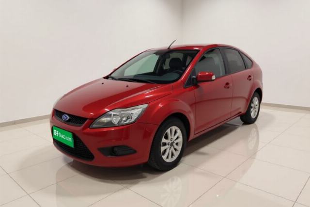 Ojetý Ford Focus 2013 Hatchback Classic 1.8L Manual Base Model
