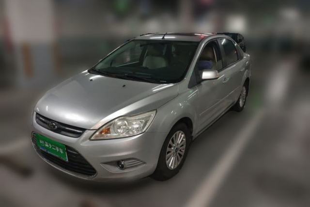Used Ford Focus 2013 Sedan Classic 1.8L Automatic Fashion Edition