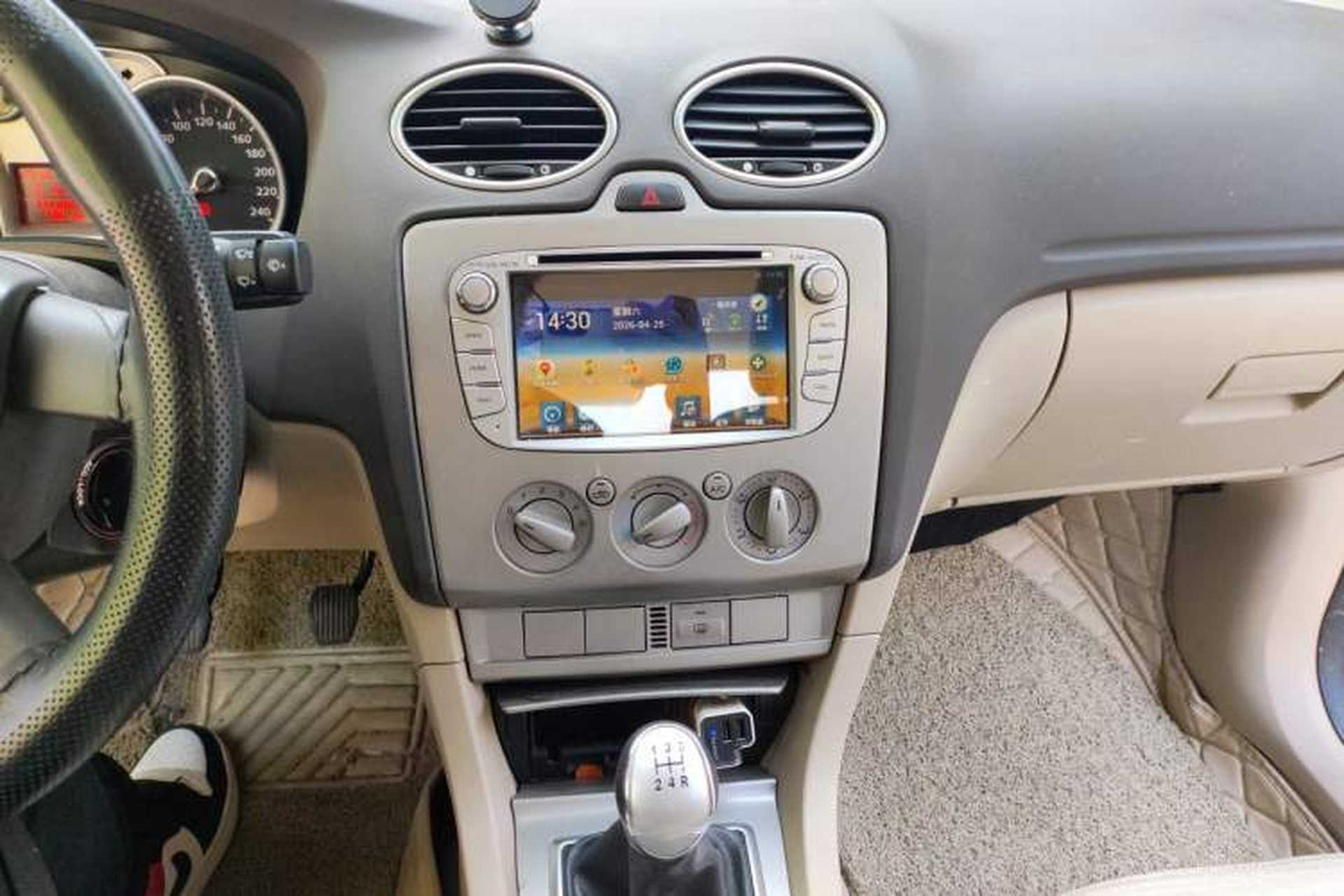 Used Ford Focus 2013 Sedan Classic 1.8L Manual Base Model Audio And AC Panel