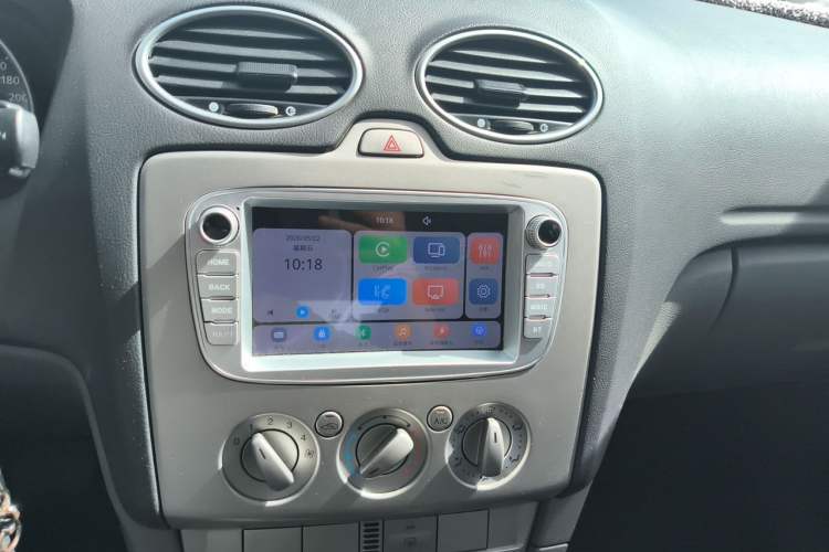 Used Ford Focus 2013 Hatchback Classic 1.8L Automatic Base Model Audio And AC Panel