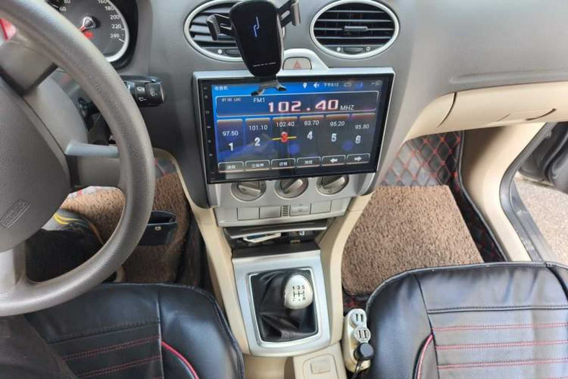 Used Ford Focus 2013 Sedan Classic 1.8L Manual Base Model Audio And AC Panel