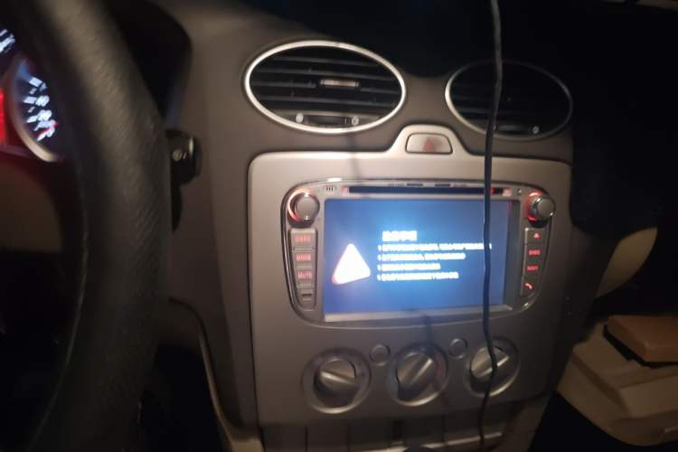 Used Ford Focus 2013 Sedan Classic 1.8L Automatic Base Model Audio And AC Panel