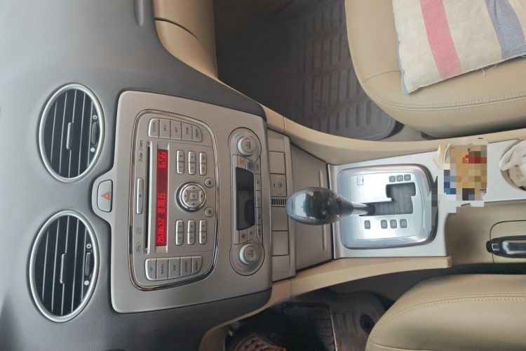 Used Ford Focus 2013 Sedan Classic 1.8L Automatic Fashion Edition Audio And AC Panel