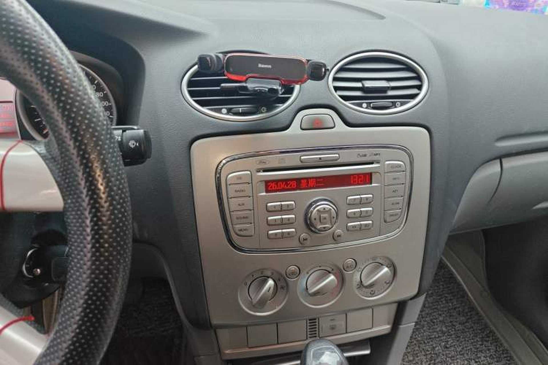 Used Ford Focus 2013 Hatchback Classic 1.8L Automatic Base Model Audio And AC Panel