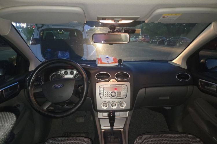 Used Ford Focus 2013 Hatchback Classic 1.8L Automatic Millionth Anniversary Edition Center Console